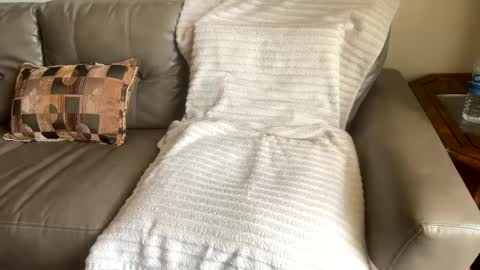 R online show from February 22, 7:36 pm