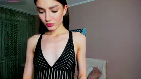 Sacura online show from April 17, 4:31 pm