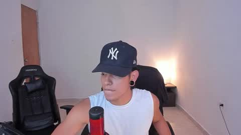 saenz_hotx online show from November 1, 8:08 pm