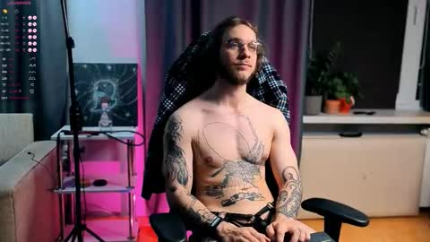 Adam online show from October 17, 8:02 pm