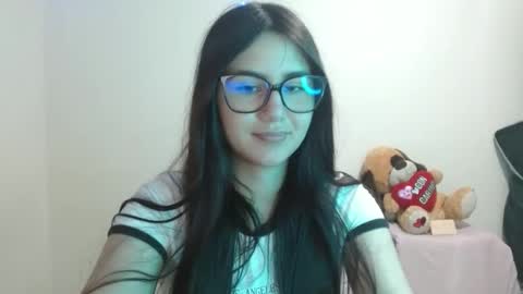 Snapshot of sahaliefox_ chatting on September 29, 1:26 am Sahaliefox online show from September 29, 1:26 am