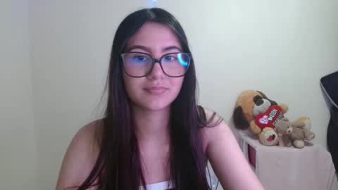 Snapshot of sahaliefox_ chatting on September 30, 1:27 am Sahaliefox online show from September 30, 1:27 am