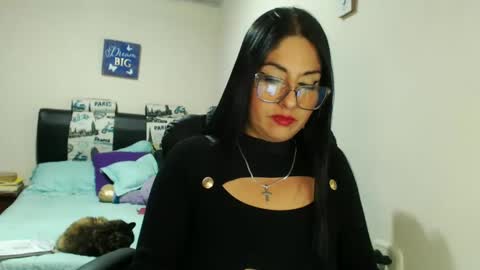 Snapshot of sahotlove1 chatting on January 29, 3:01 am Karina online show from January 29, 3:01 am
