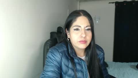 Snapshot of sahotlove1 chatting on March 12, 1:58 am Karina online show from March 12, 1:58 am