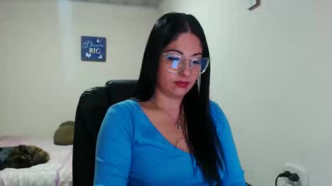 Snapshot of sahotlove1 chatting on February 28, 1:26 am Karina online show from February 28, 1:26 am