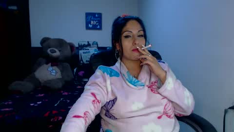 Snapshot of sahotlove1 chatting on September 18, 2:15 am Karina online show from September 18, 2:15 am