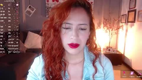 Snapshot of sahra_tayl0r_ chatting on March 12, 2:01 pm SARA online show from March 12, 2:01 pm