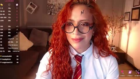 Snapshot of sahra_tayl0r_ chatting on February 26, 9:53 pm SARA online show from February 26, 9:53 pm