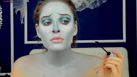 Adel online show from October 28, 2:29 pm