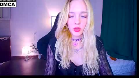 Sofia online show from May 25, 2:39 am