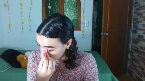 Snapshot of sajecrismaa chatting on October 9, 7:52 pm crisma online show from October 9, 7:52 pm