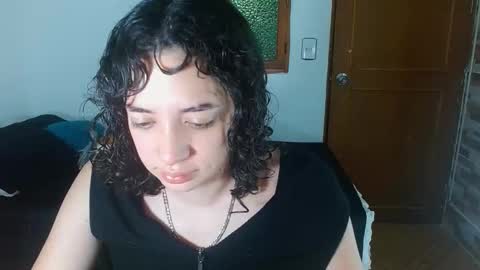 Snapshot of sajecrismaa chatting on September 17, 3:54 am crisma online show from September 17, 3:54 am