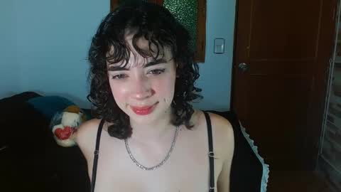 Snapshot of sajecrismaa chatting on September 15, 7:59 pm crisma online show from September 15, 7:59 pm