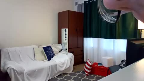 Snapshot of salis1981 chatting on February 4, 7:00 pm salis1981 online show from February 4, 7:00 pm