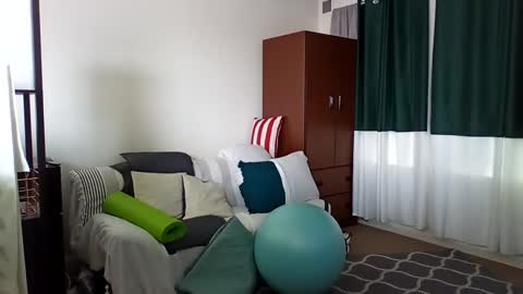 Snapshot of salis1981 chatting on February 24, 6:04 pm salis1981 online show from February 24, 6:04 pm