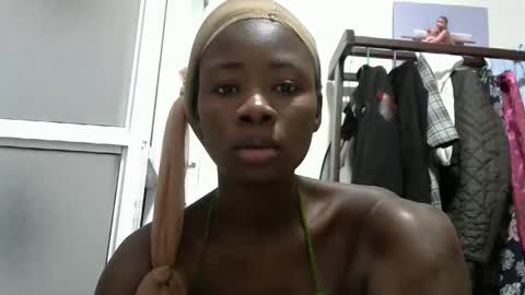 sally_beauty2023 online show from March 31, 9:54 am