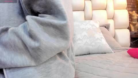 salome online show from February 2, 1:52 pm