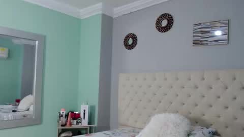 Snapshot of salome_aguilar chatting on October 7, 1:07 pm Isabel online show from October 7, 1:07 pm