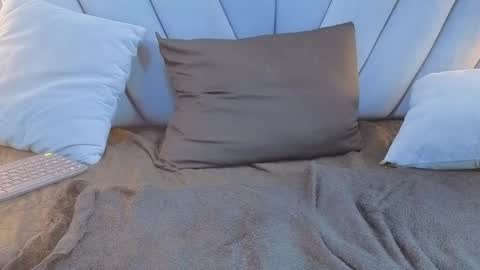 salome_cruxx online show from June 3, 2:33 pm