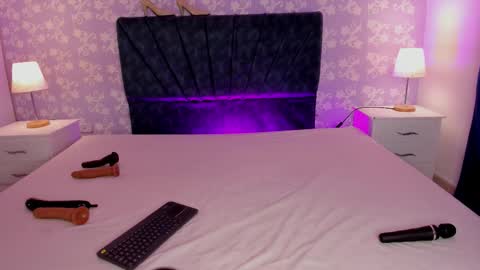 salome_simonz online show from March 29, 8:32 pm