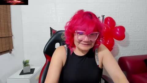 Snapshot of salomee_diazz chatting on February 14, 9:43 pm Salomee diazz online show from February 14, 9:43 pm