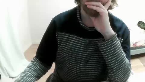 Snapshot of saltimbanquier chatting on January 7, 8:03 am Saltimbanquier  Salt  ou  Banquier  online show from January 7, 8:03 am