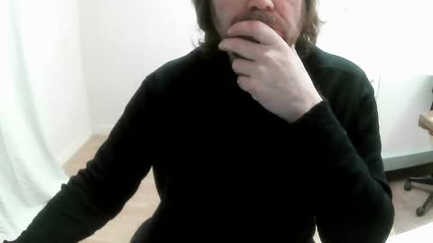 Snapshot of saltimbanquier chatting on December 9, 7:28 am Saltimbanquier  Salt  ou  Banquier  online show from December 9, 7:28 am