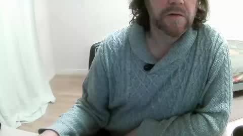 Snapshot of saltimbanquier chatting on February 21, 7:23 am Saltimbanquier  Salt  ou  Banquier  online show from February 21, 7:23 am