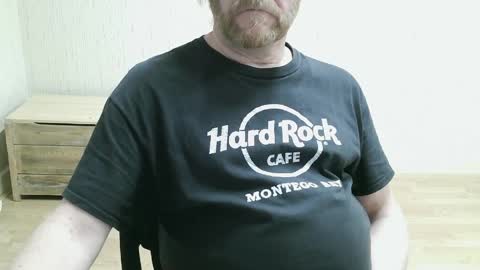 Saltimbanquier  Salt  ou  Banquier  online show from April 9, 9:53 pm