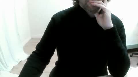 Snapshot of saltimbanquier chatting on December 2, 12:46 pm Saltimbanquier  Salt  ou  Banquier  online show from December 2, 12:46 pm