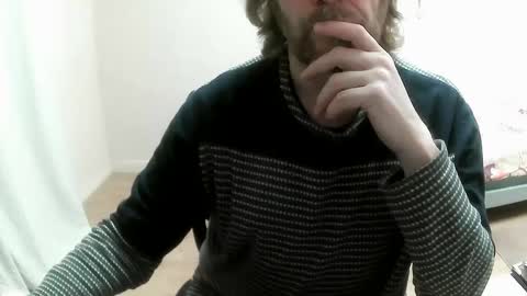 Snapshot of saltimbanquier chatting on January 6, 7:52 am Saltimbanquier  Salt  ou  Banquier  online show from January 6, 7:52 am