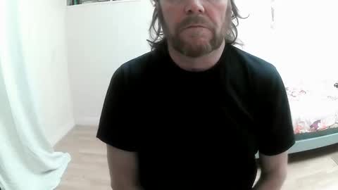 Snapshot of saltimbanquier chatting on January 10, 1:52 pm Saltimbanquier  Salt  ou  Banquier  online show from January 10, 1:52 pm