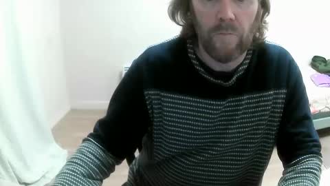Snapshot of saltimbanquier chatting on January 6, 2:03 pm Saltimbanquier  Salt  ou  Banquier  online show from January 6, 2:03 pm