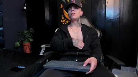 Snapshot of salvatore_damore chatting on October 14, 5:49 pm SALVATORE online show from October 14, 5:49 pm