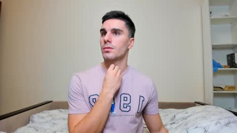 Snapshot of sam_huston18 chatting on December 26, 9:04 pm BACK IN 2 WEEKS online show from December 26, 9:04 pm