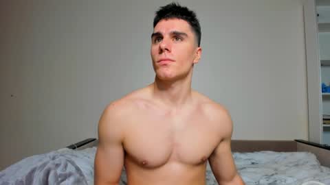 Snapshot of sam_huston18 chatting on January 26, 10:02 pm BACK IN 2 WEEKS online show from January 26, 10:02 pm