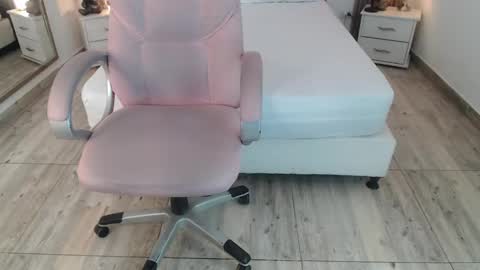 SAM MANSON online show from March 10, 12:06 pm