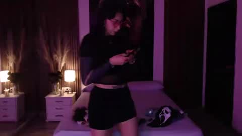 SAM MANSON online show from October 12, 2:26 am