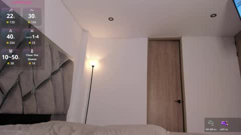 samaay_ online show from April 6, 4:10 am