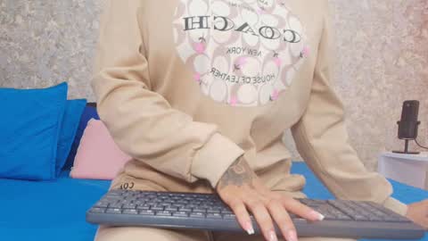 Snapshot of samanta_360 chatting on February 15, 11:50 am Samanta online show from February 15, 11:50 am