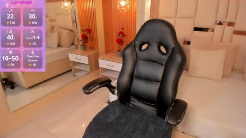 samantha   online show from April 10, 4:18 am