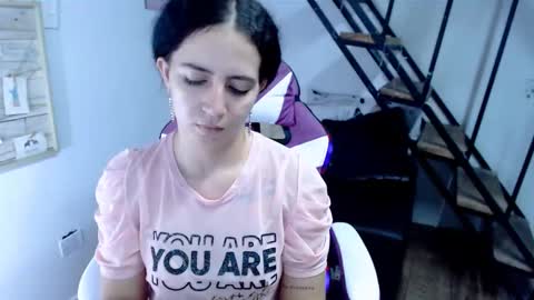 Snapshot of samantha2girl chatting on September 21, 1:20 am samantha online show from September 21, 1:20 am