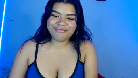 samantha_890 online show from May 8, 1:11 am