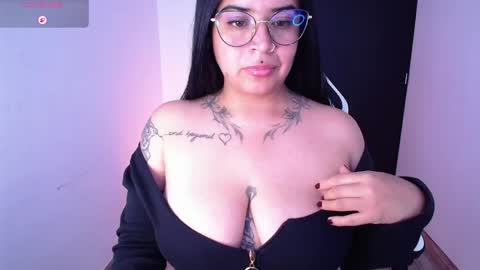 Samanta online show from April 15, 8:31 pm