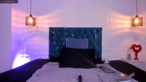 samantha_foxyy online show from February 6, 12:41 pm