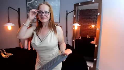Snapshot of samantha_mature56 chatting on March 10, 4:03 pm Sam online show from March 10, 4:03 pm