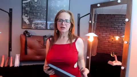 Snapshot of samantha_mature56 chatting on March 11, 5:02 pm Sam online show from March 11, 5:02 pm