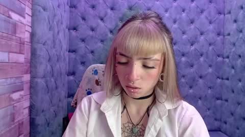 Snapshot of samanthaa_smitth chatting on October 3, 4:21 am Samantha Smitth online show from October 3, 4:21 am