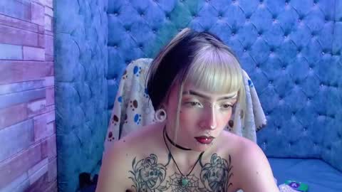 Snapshot of samanthaa_smitth chatting on October 16, 4:12 am Samantha Smitth online show from October 16, 4:12 am