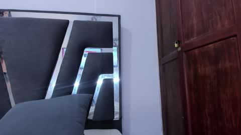 samanthahill_ online show from February 12, 10:02 pm